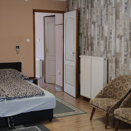 Apartman Edit Harkány Extérieur photo